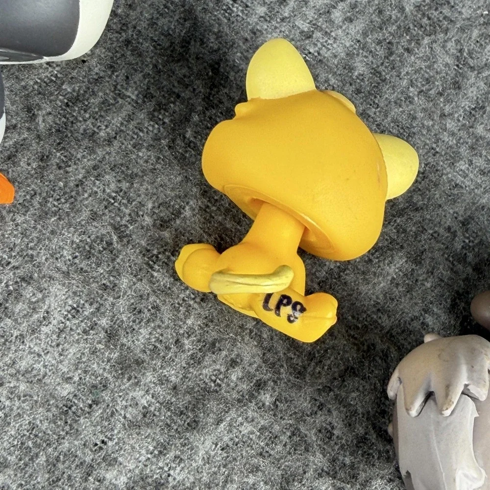 Hasbro Littlest Pet Shop 1748 1744 484 Figure Lot 3 LPS Cat Squirrel Puffin
